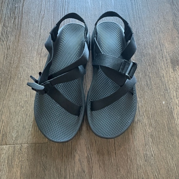 LIKE NEW men’s size 11 black Chaco Z/Cloud Adjustable Strap Cushioned Sandals - Picture 8 of 9